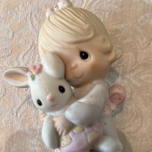 Vintage 1977 Johnathan David “Jesus loves me” porcelain figurine GVC - Picture 4 of 11